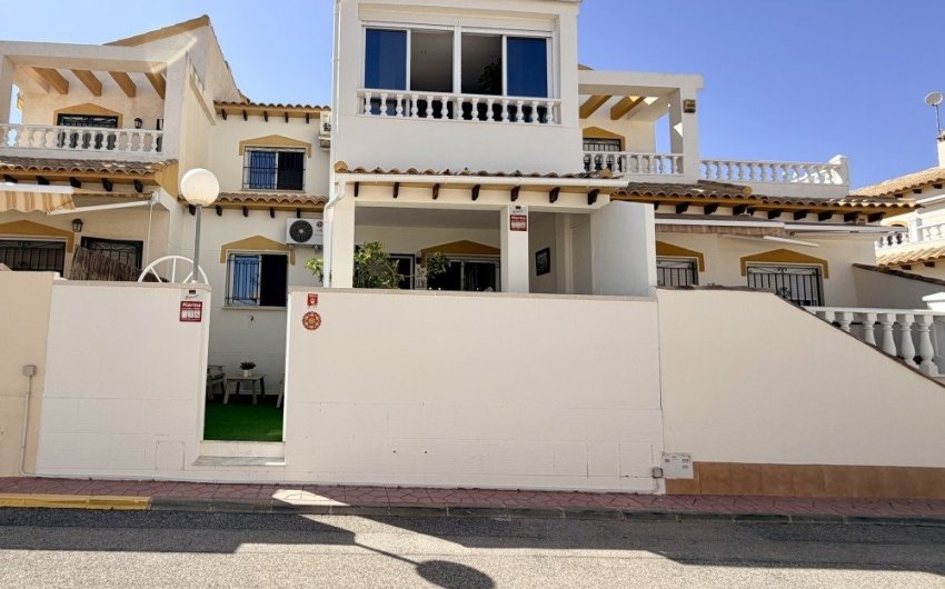 Reventa - Town House -
Orihuela Costa - Costa Blanca