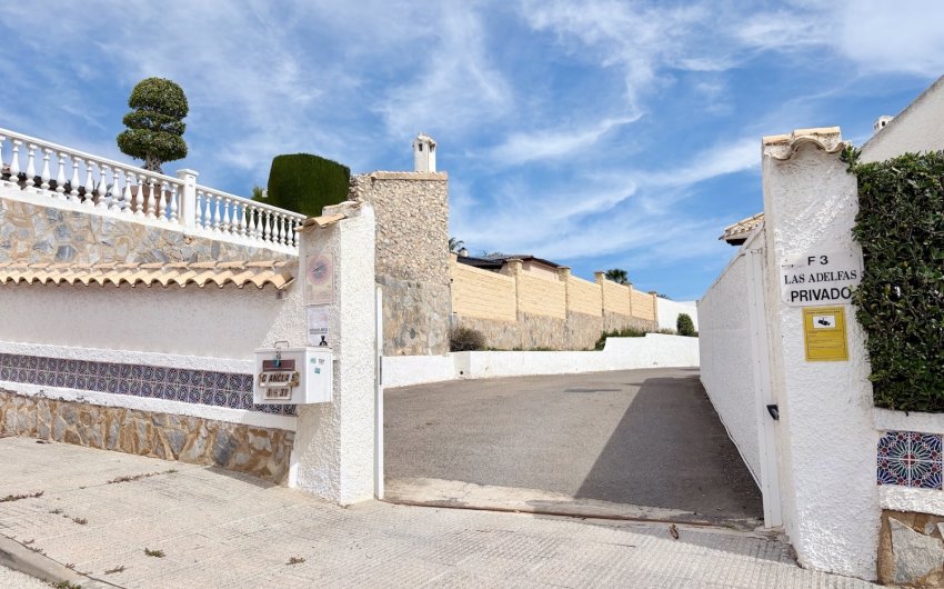 Reventa - Town House -
Orihuela Costa - Costa Blanca