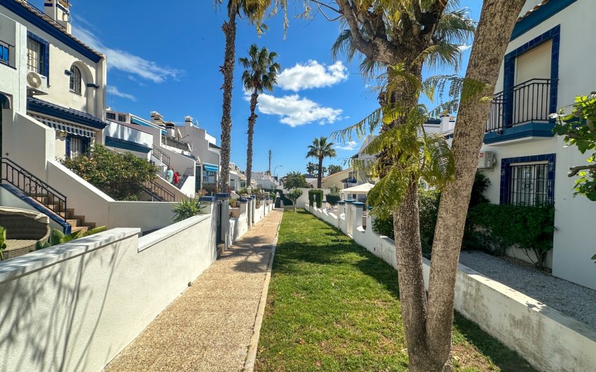 Reventa - Town House -
Orihuela Costa - Costa Blanca