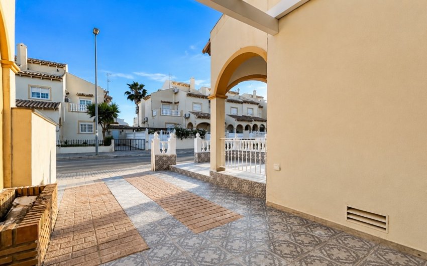Reventa - Town House -
Orihuela Costa - Costa Blanca