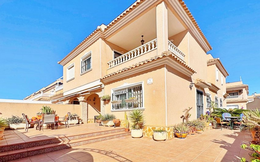 Reventa - Town House -
Orihuela Costa - Costa Blanca