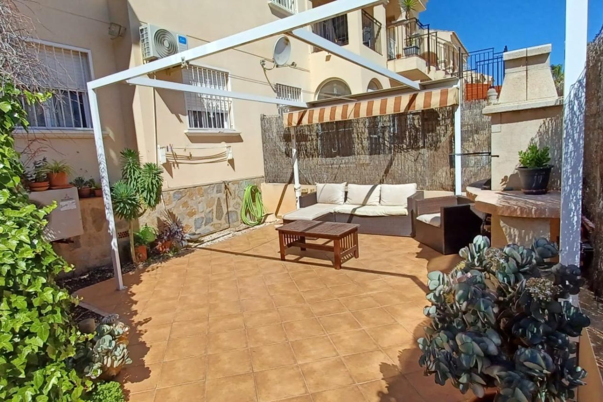 Reventa - Town House -
Orihuela Costa - La Chismosa