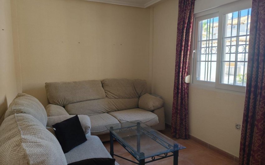 Reventa - Town House -
Orihuela Costa - La Florida