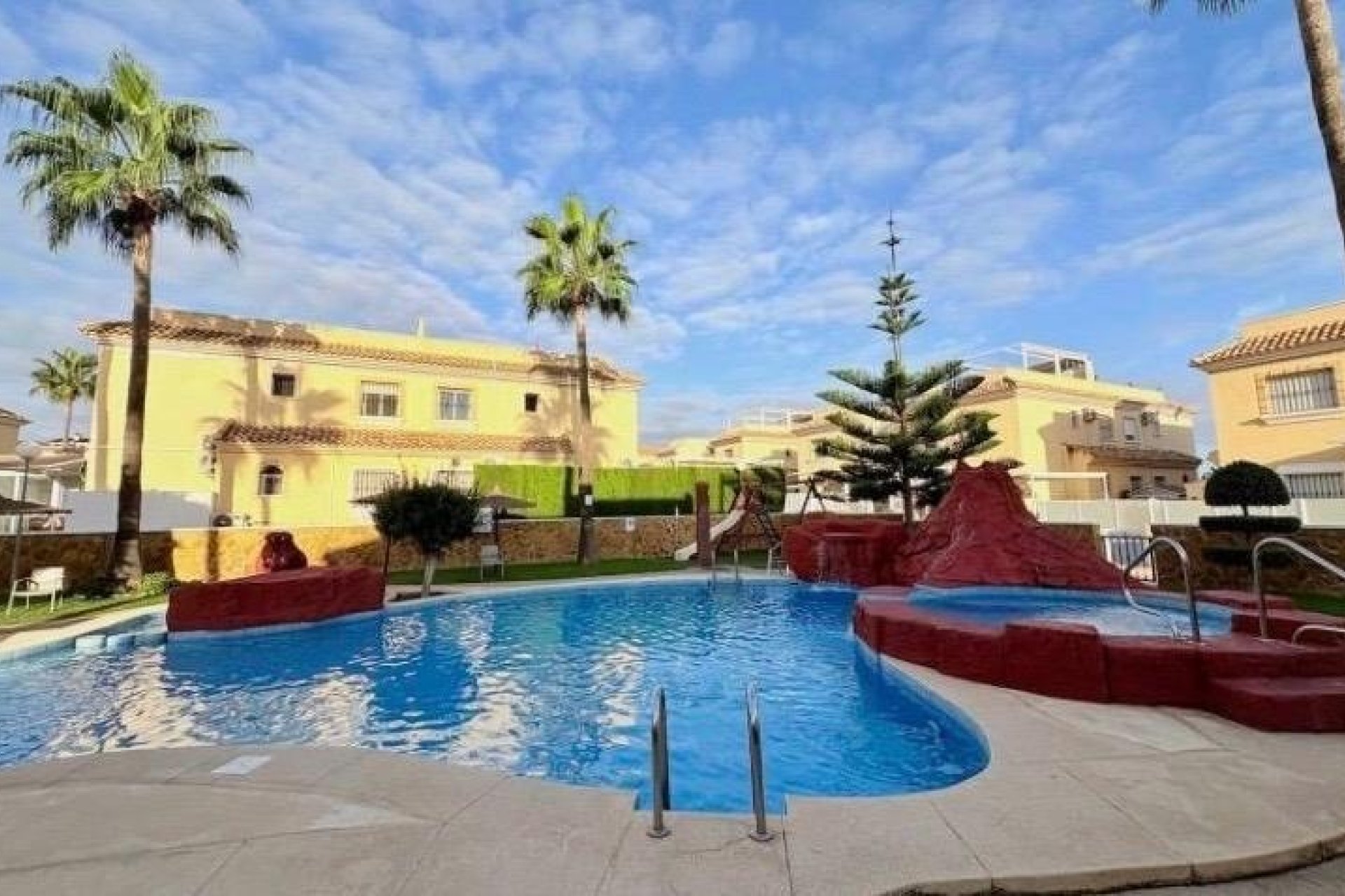 Reventa - Town House -
Orihuela Costa - Los Dolses