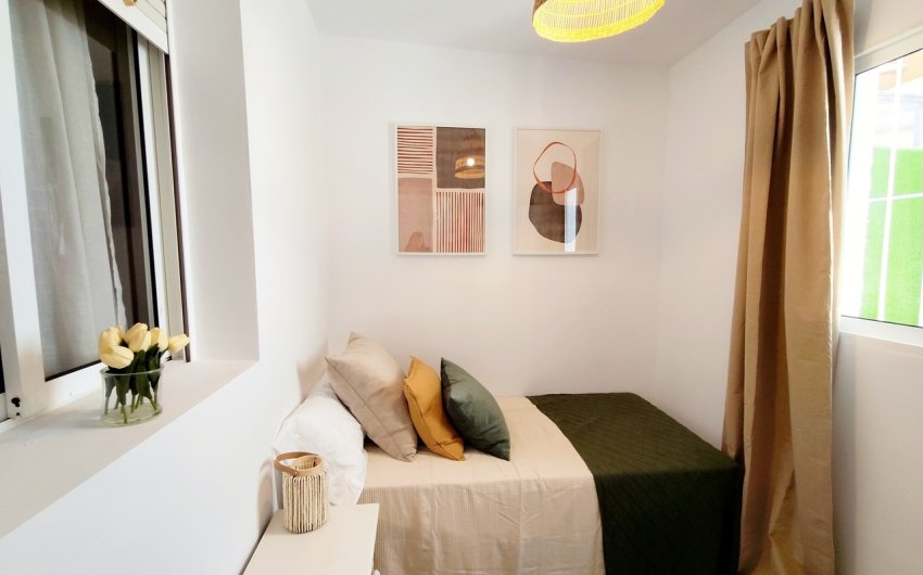 Reventa - Town House -
Playa Flamenca - Costa Blanca