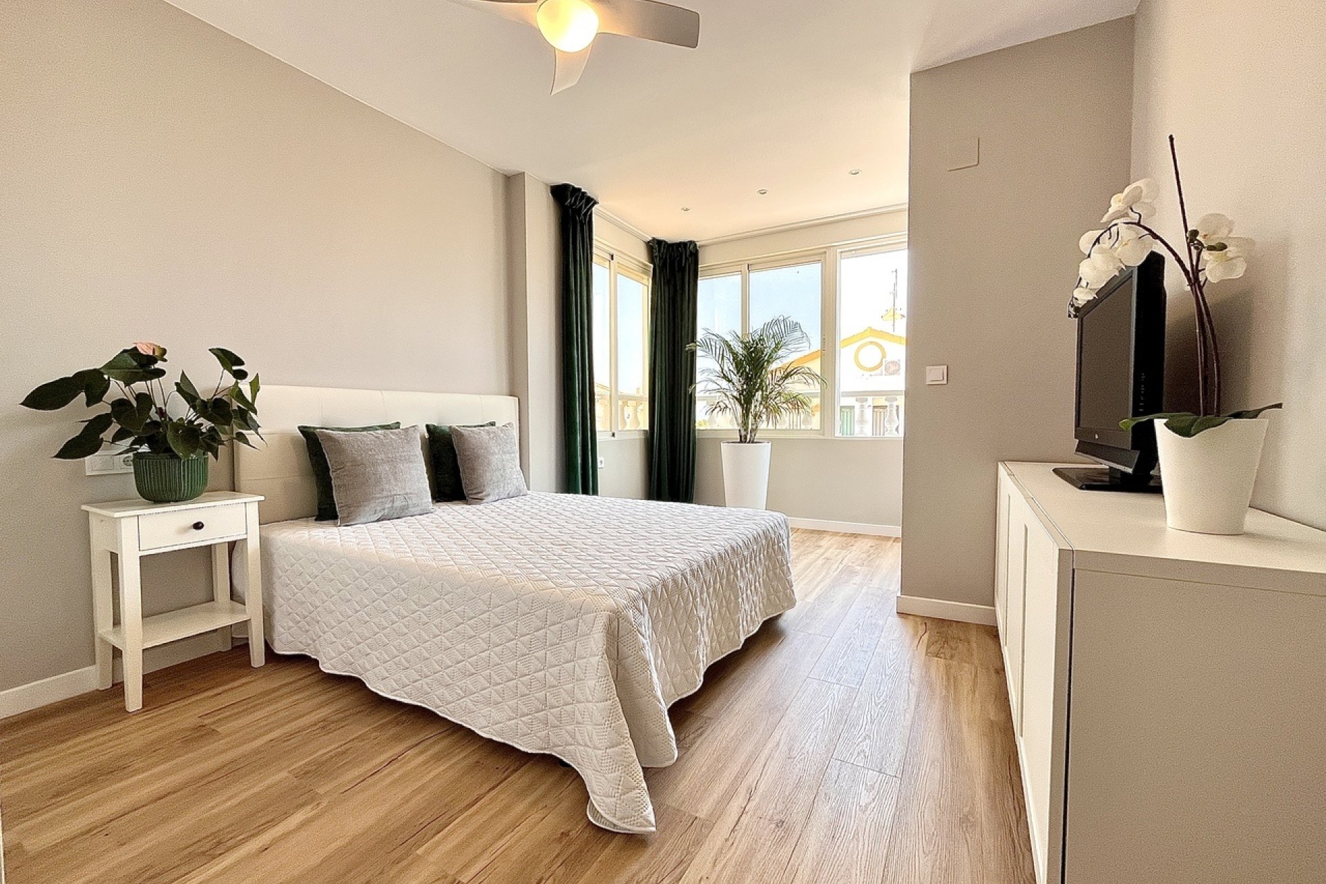 Reventa - Town House -
Playa Flamenca - Costa Blanca