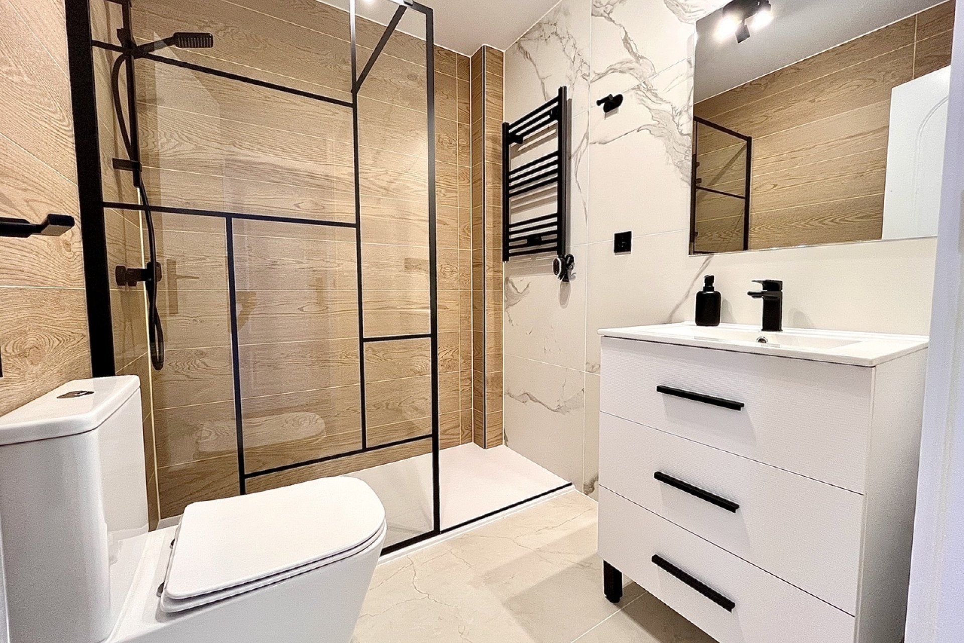 Reventa - Town House -
Playa Flamenca - Costa Blanca