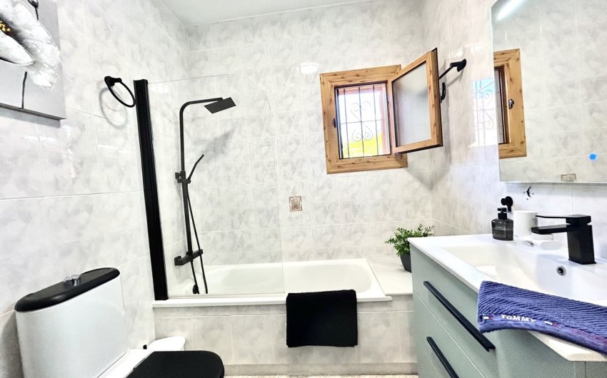 Reventa - Town House -
Playa Flamenca - Costa Blanca