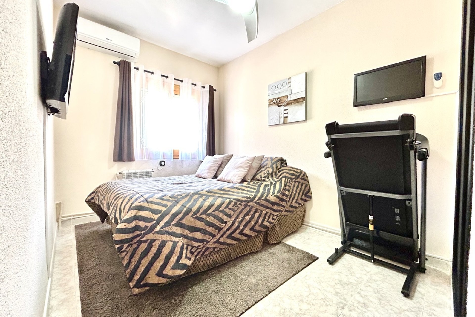 Reventa - Town House -
Playa Flamenca - Costa Blanca