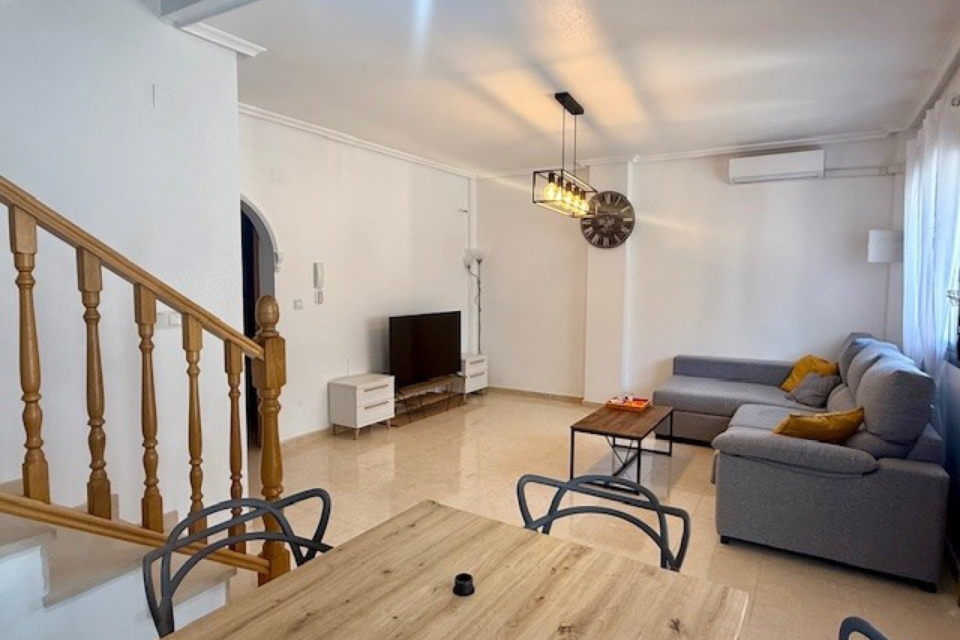 Reventa - Town House -
San Miguel de Salinas - Inland