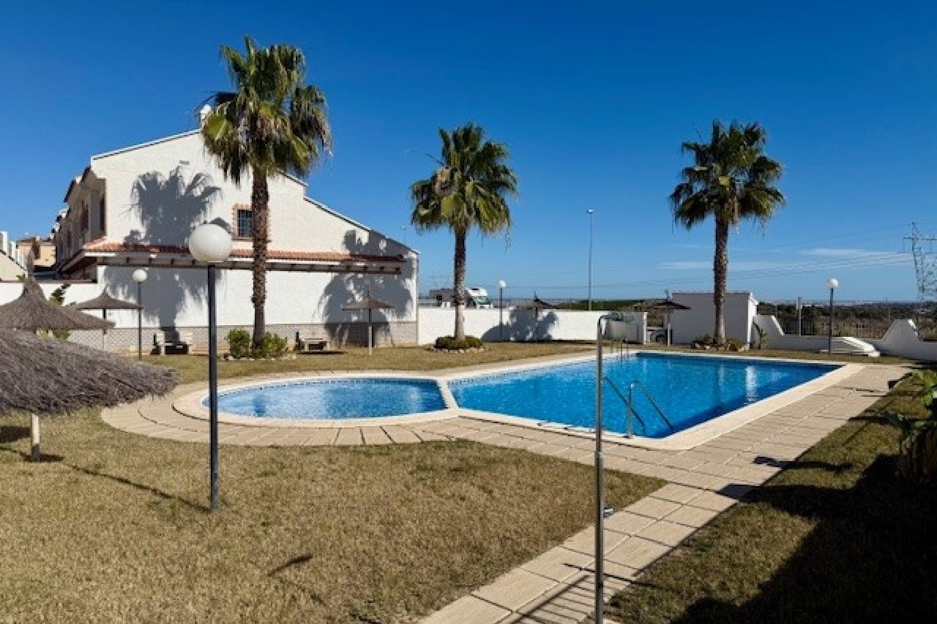 Reventa - Town House -
San Miguel de Salinas - Inland