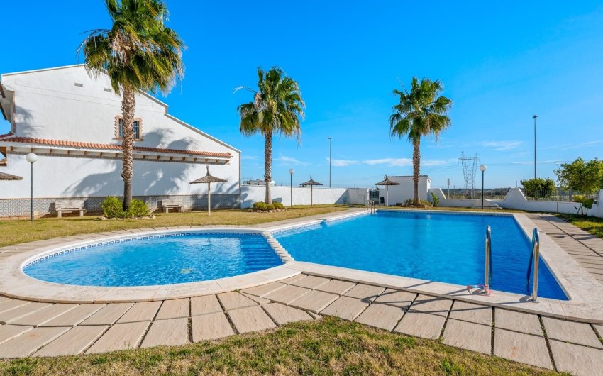 Reventa - Town House -
San Miguel de Salinas - Inland