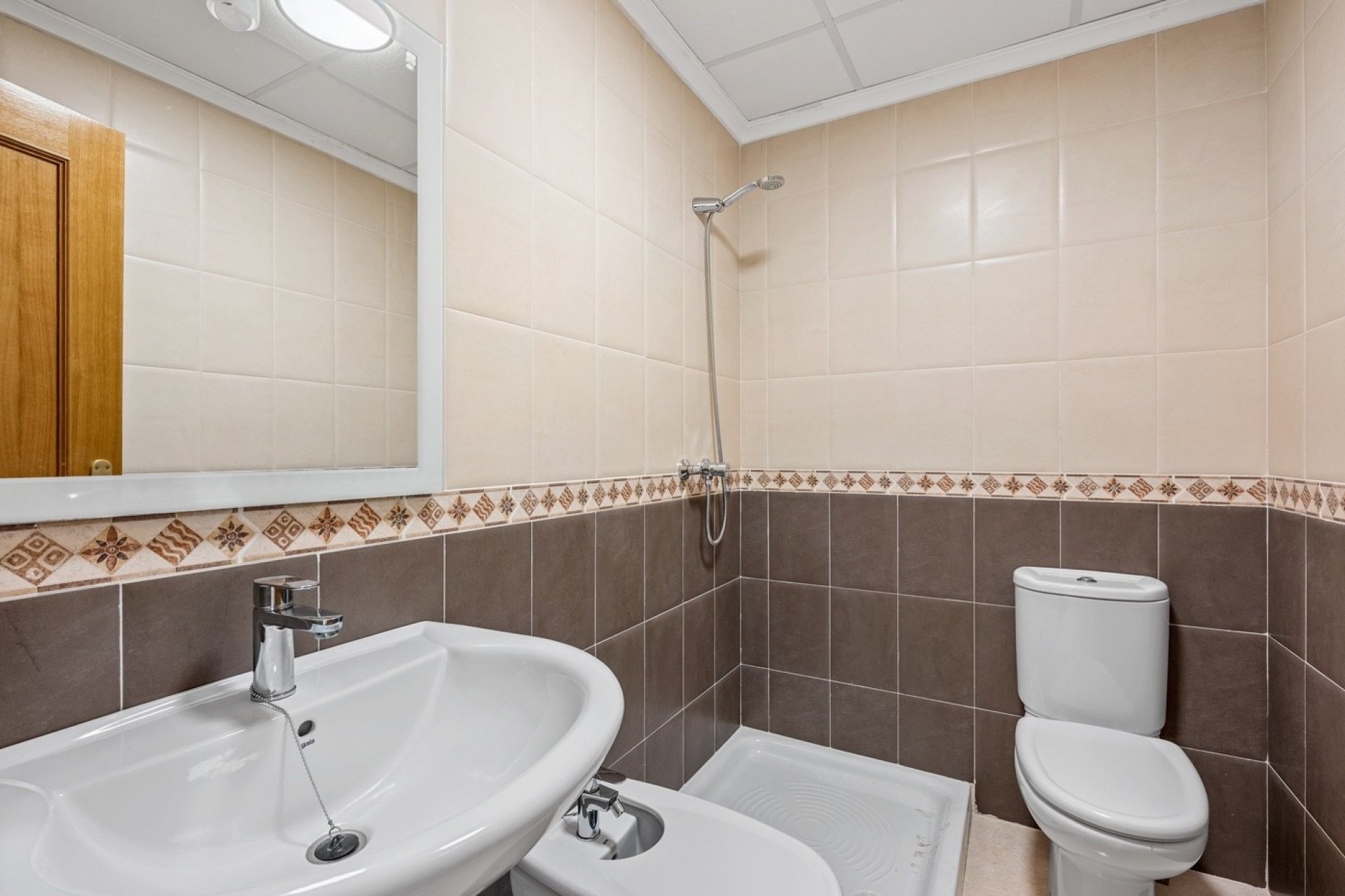 Reventa - Town House -
San Miguel de Salinas - Inland