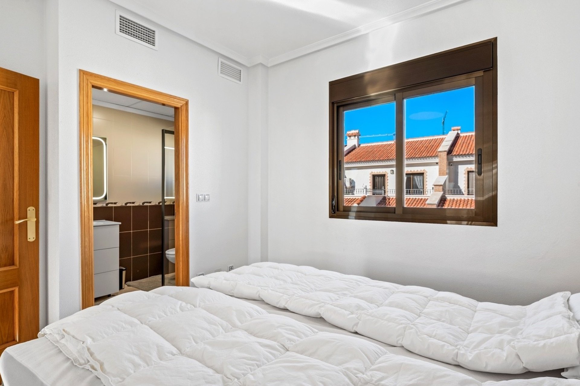 Reventa - Town House -
San Miguel de Salinas - Inland