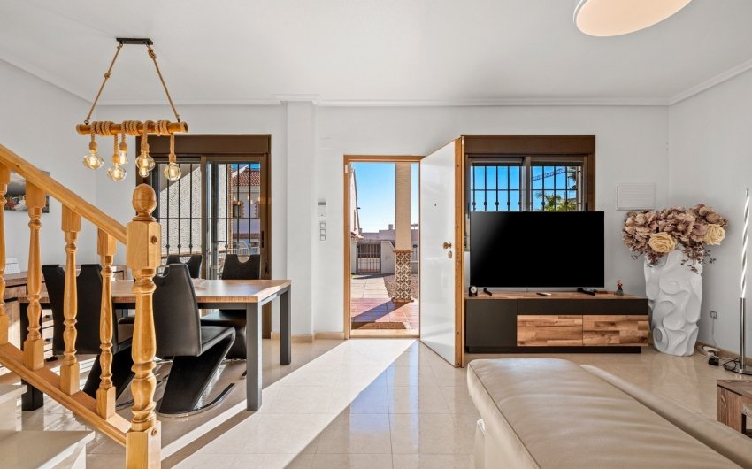 Reventa - Town House -
San Miguel de Salinas - Inland