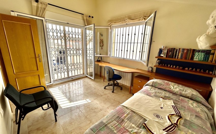 Reventa - Town House -
Torre de la Horadada - Costa Blanca