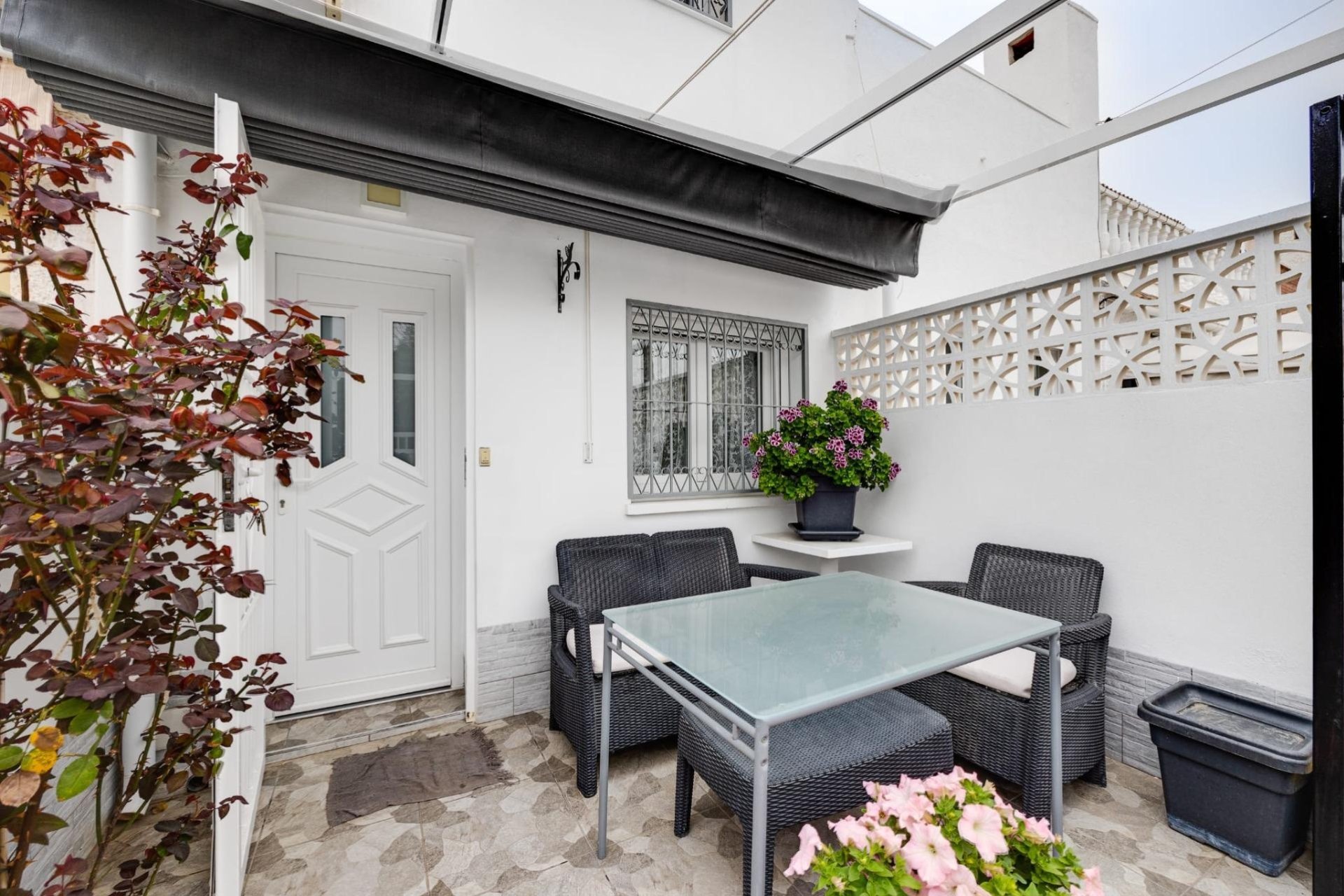 Reventa - Town House -
Torrevieja - Calas Blanca