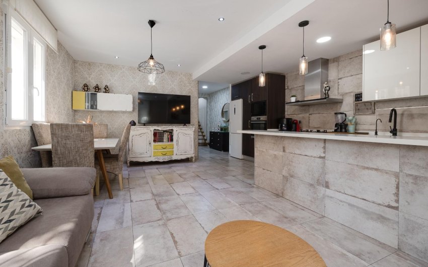 Reventa - Town House -
Torrevieja - Centro
