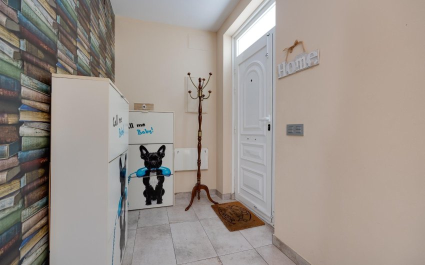 Reventa - Town House -
Torrevieja - Centro