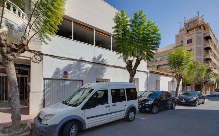 Reventa - Town House -
Torrevieja - Centro
