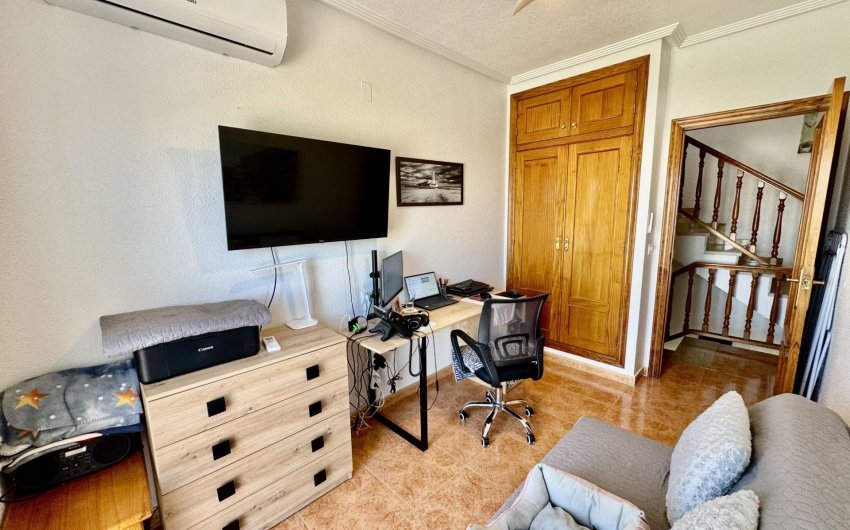 Reventa - Town House -
Torrevieja - La Siesta - El Salado - Torreta