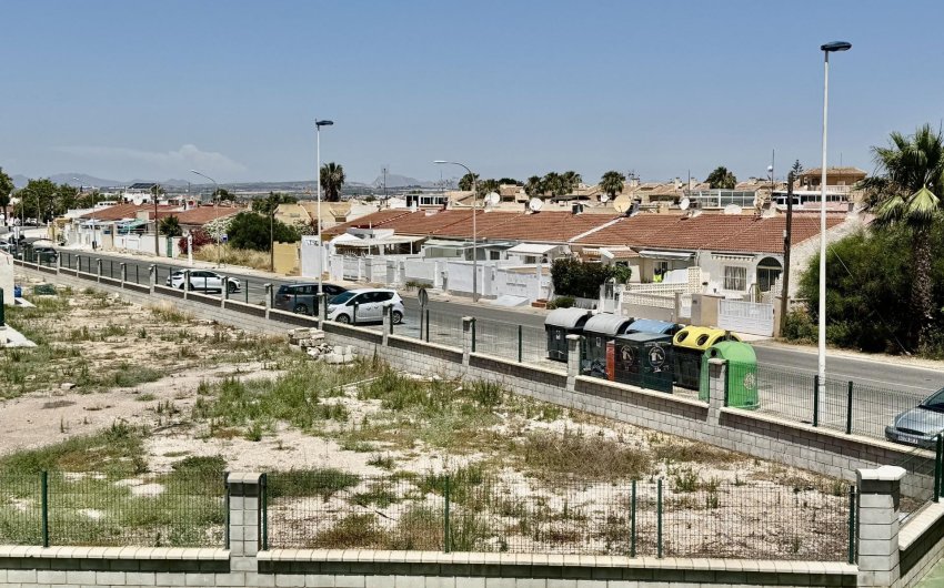 Reventa - Town House -
Torrevieja - La Siesta - El Salado - Torreta