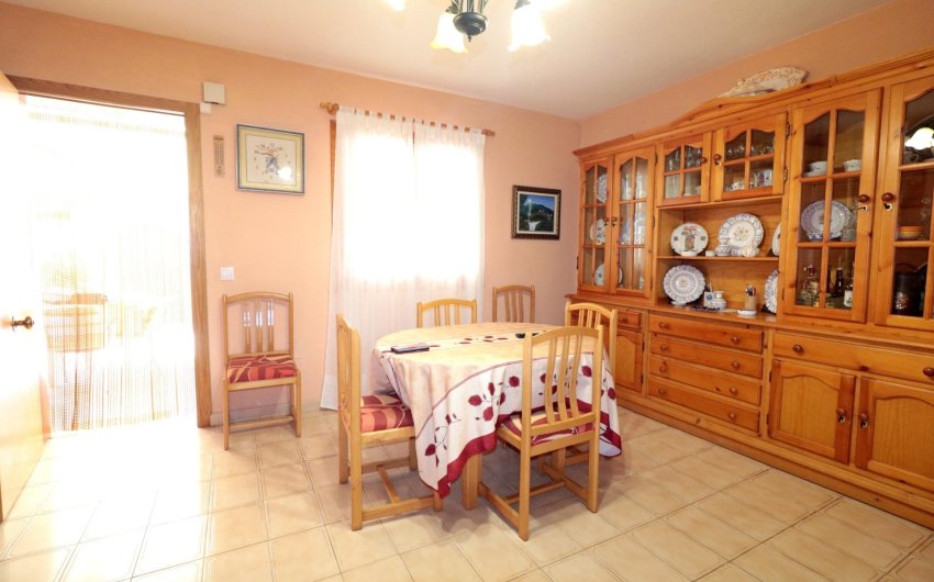Reventa - Town House -
Torrevieja - Playa De Los Naufragos