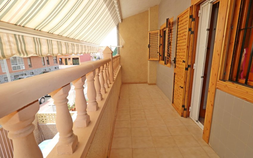 Reventa - Town House -
Torrevieja - Playa De Los Naufragos
