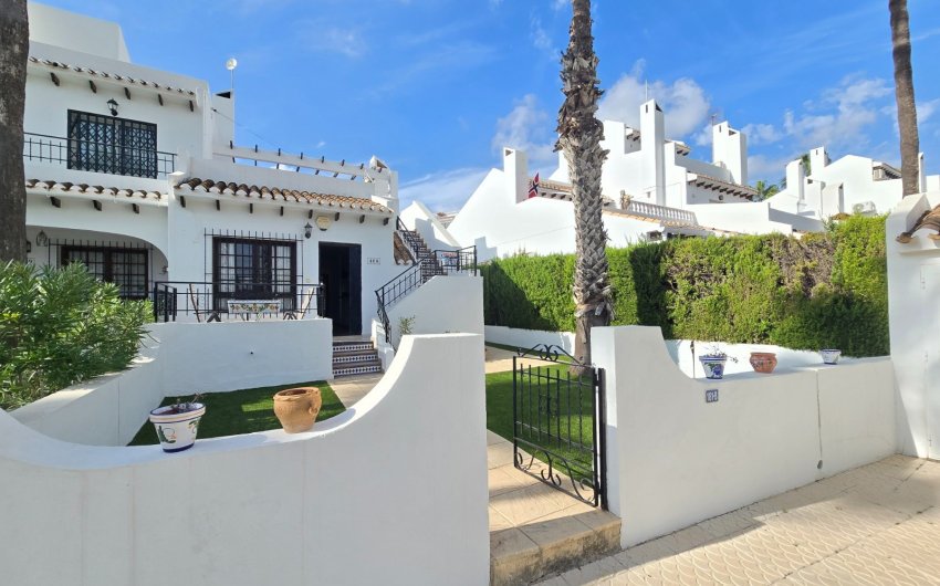 Reventa - Town House -
Villamartin - Costa Blanca