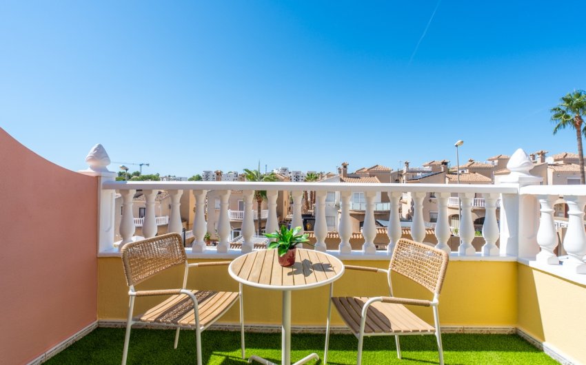 Reventa - Town House -
Villamartin - Costa Blanca