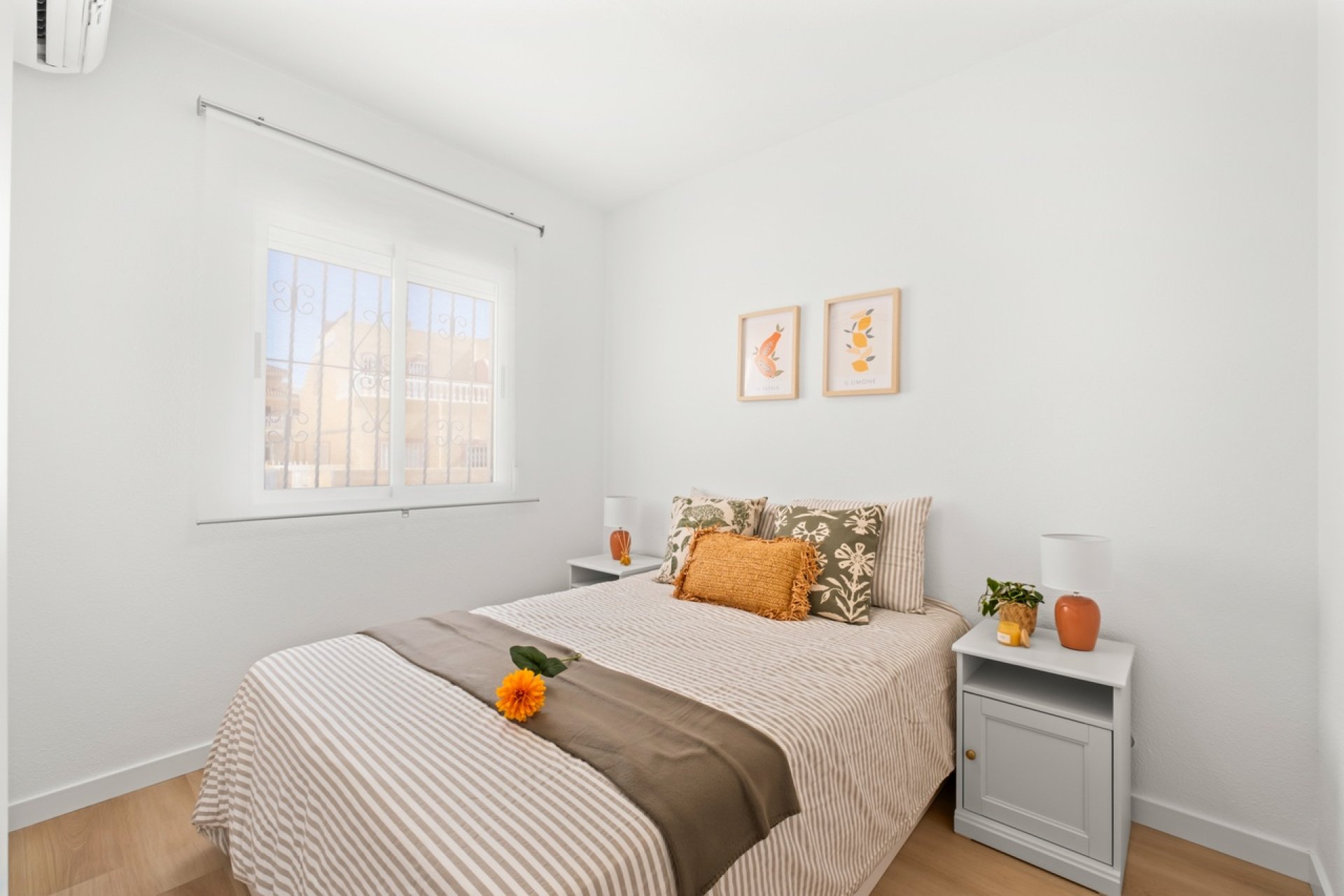 Reventa - Town House -
Villamartin - Costa Blanca