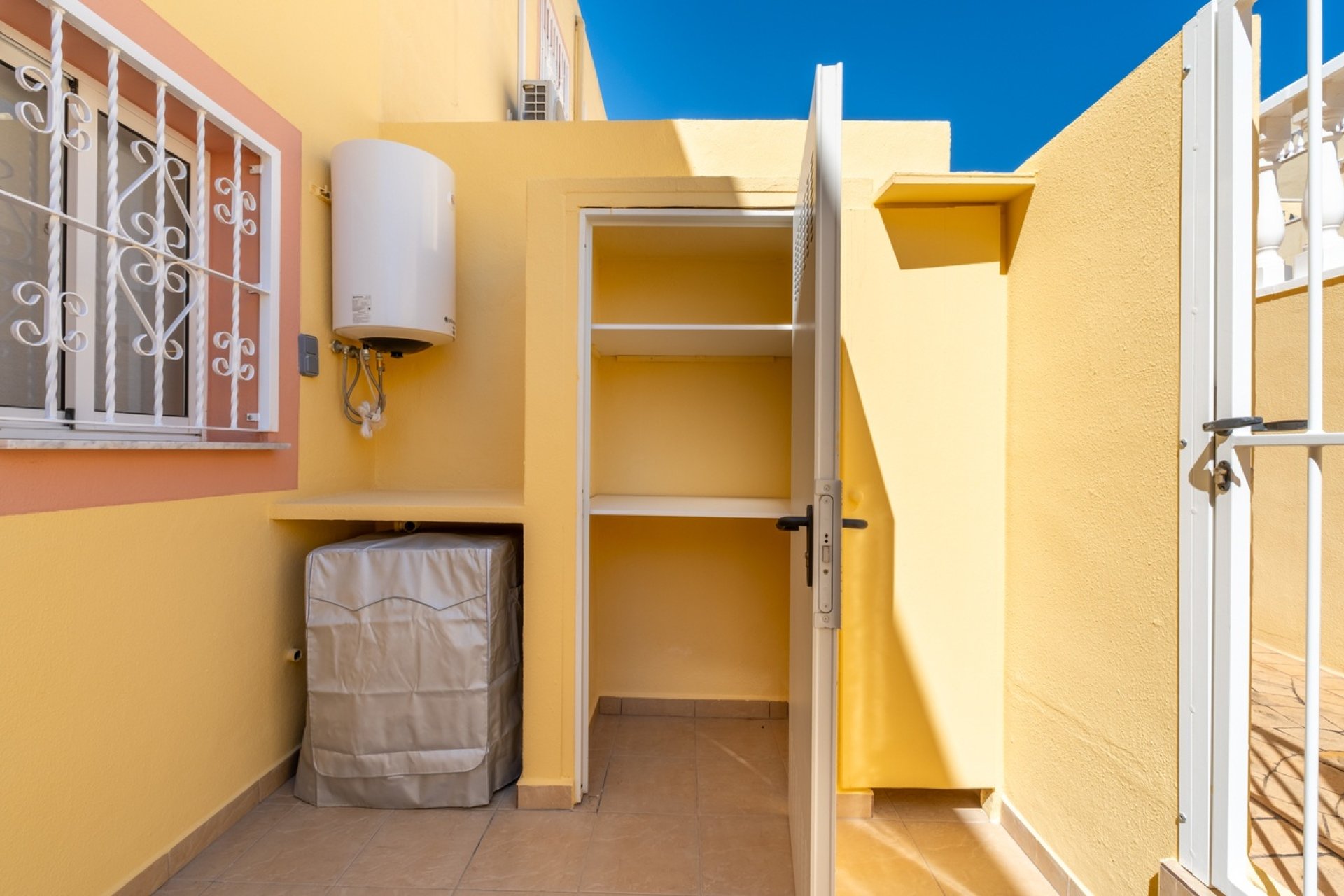 Reventa - Town House -
Villamartin - Costa Blanca