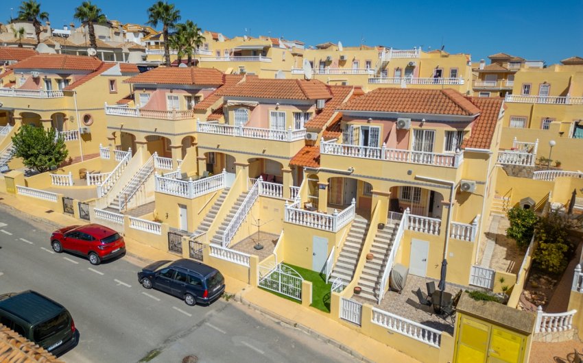 Reventa - Town House -
Villamartin - Costa Blanca