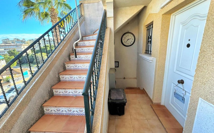 Reventa - Town House -
Villamartin - Costa Blanca