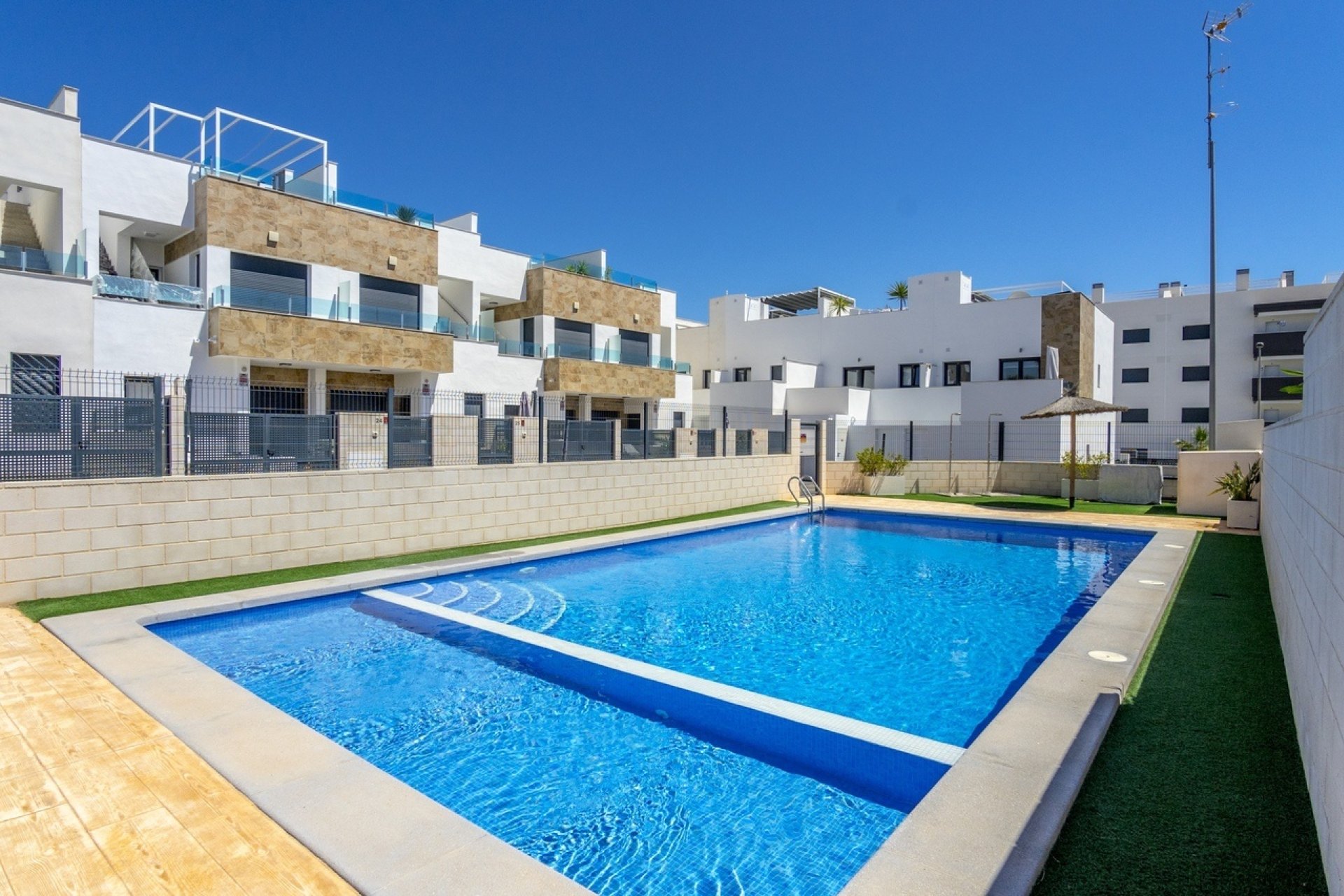 Reventa - Town House -
Villamartin - Costa Blanca