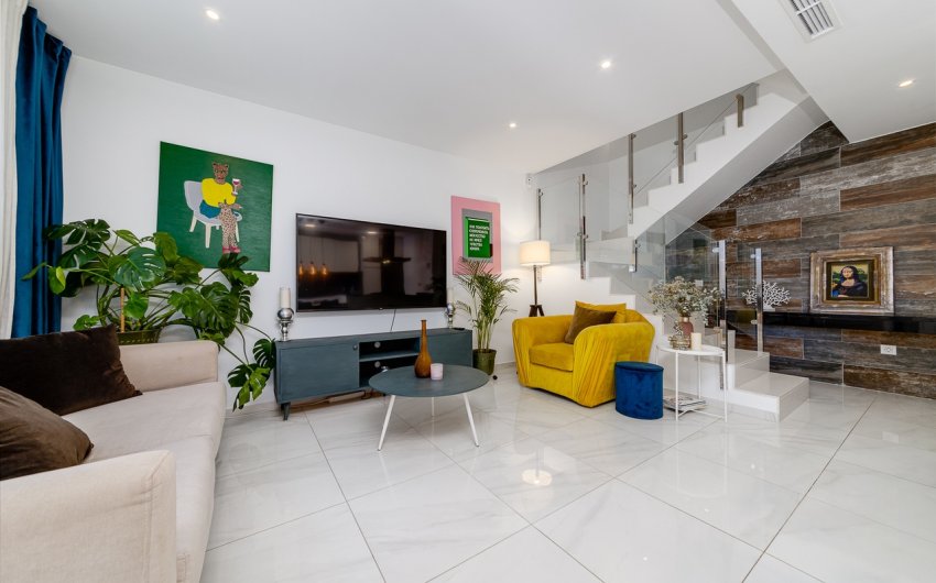 Reventa - Town House -
Villamartin - Costa Blanca