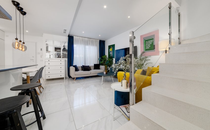 Reventa - Town House -
Villamartin - Costa Blanca