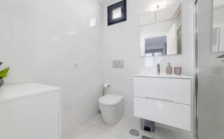 Reventa - Town House -
Villamartin - Costa Blanca
