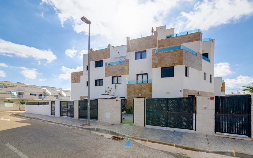Reventa - Town House -
Villamartin - Costa Blanca
