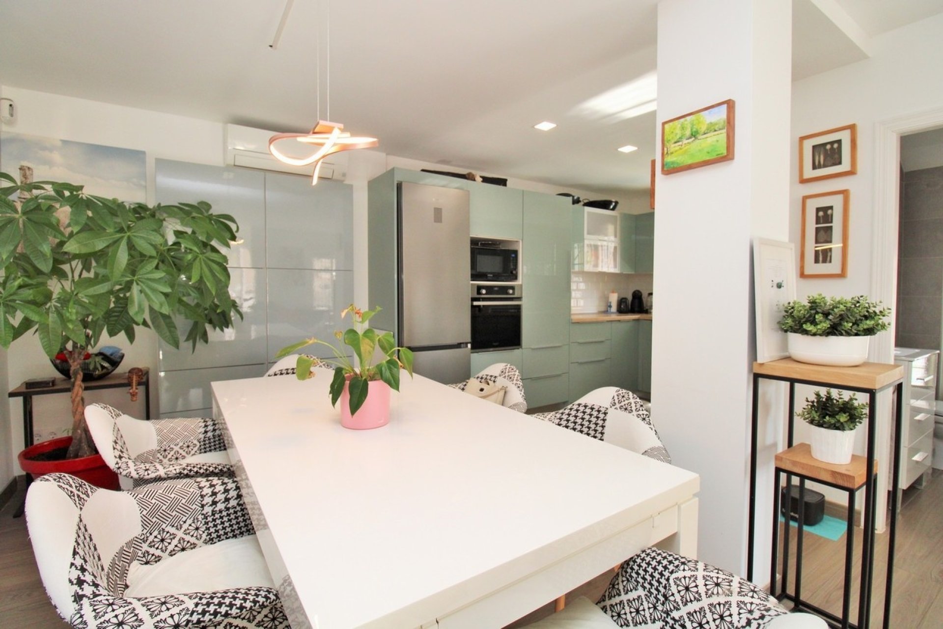 Reventa - Town House -
Villamartin - Costa Blanca