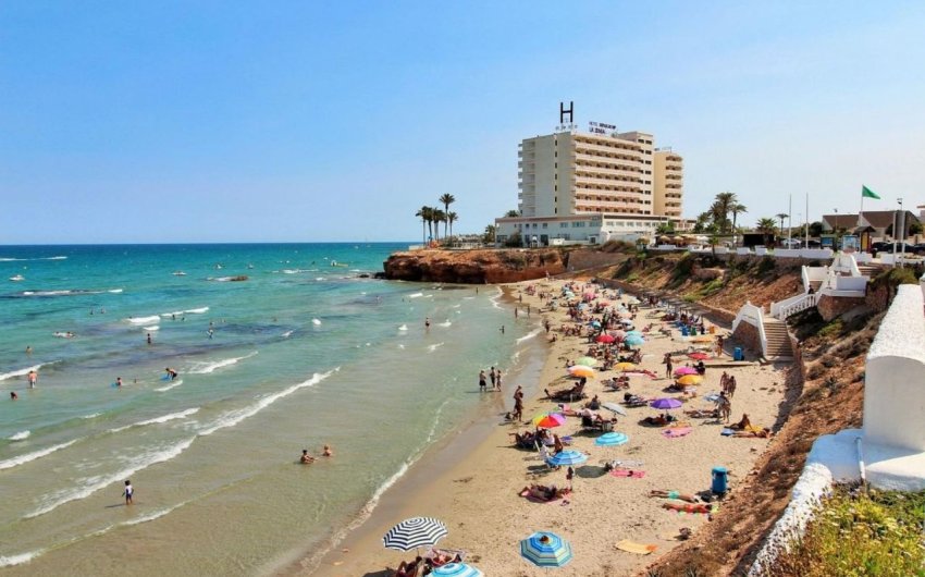 Reventa - Town House -
Villamartin - Costa Blanca