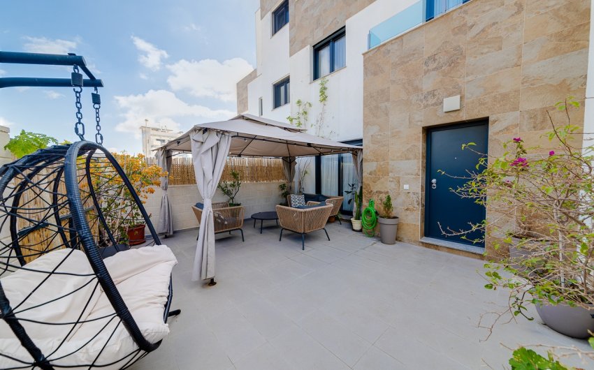 Reventa - Town House -
Villamartin - Costa Blanca