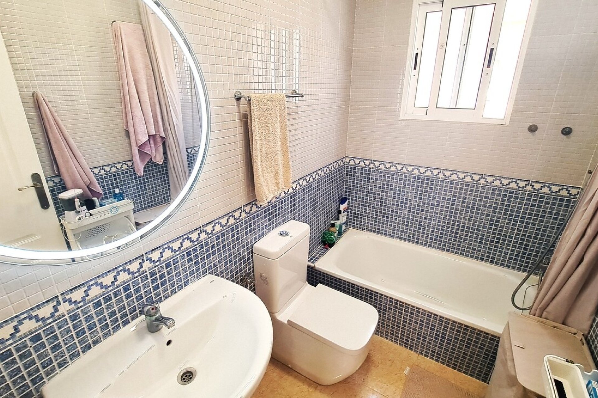 Reventa - Town House -
Villamartin - Las filipinas