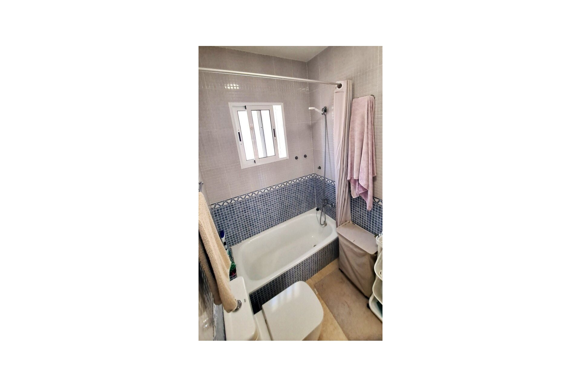 Reventa - Town House -
Villamartin - Las filipinas