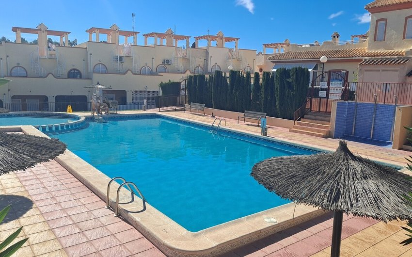 Reventa - Town House -
Villamartin - Las filipinas