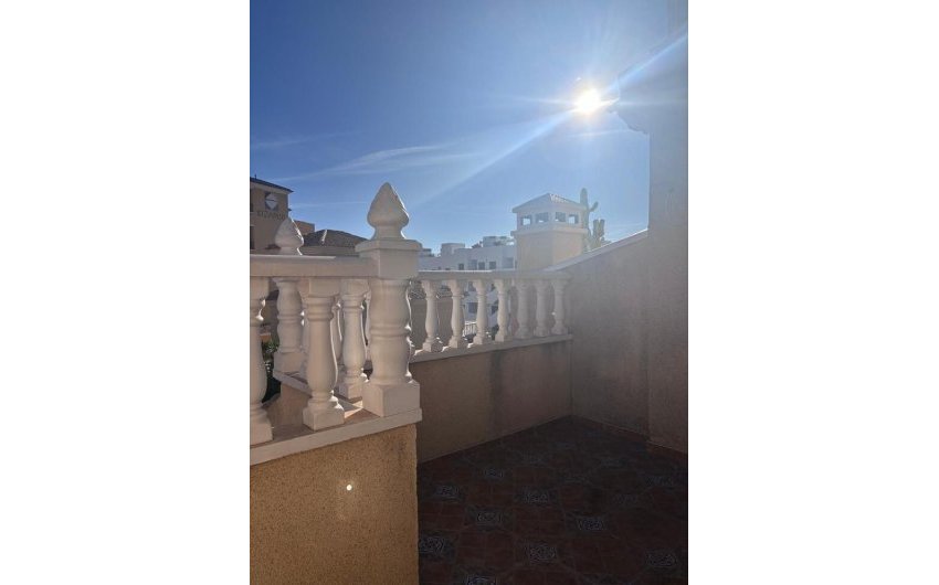 Reventa - Town House -
Villamartin - Orihuela Costa