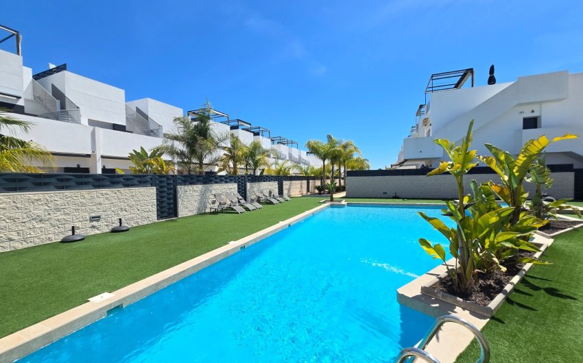 Reventa - Townhouse * -
Ciudad Quesada * - Doña Pepa *