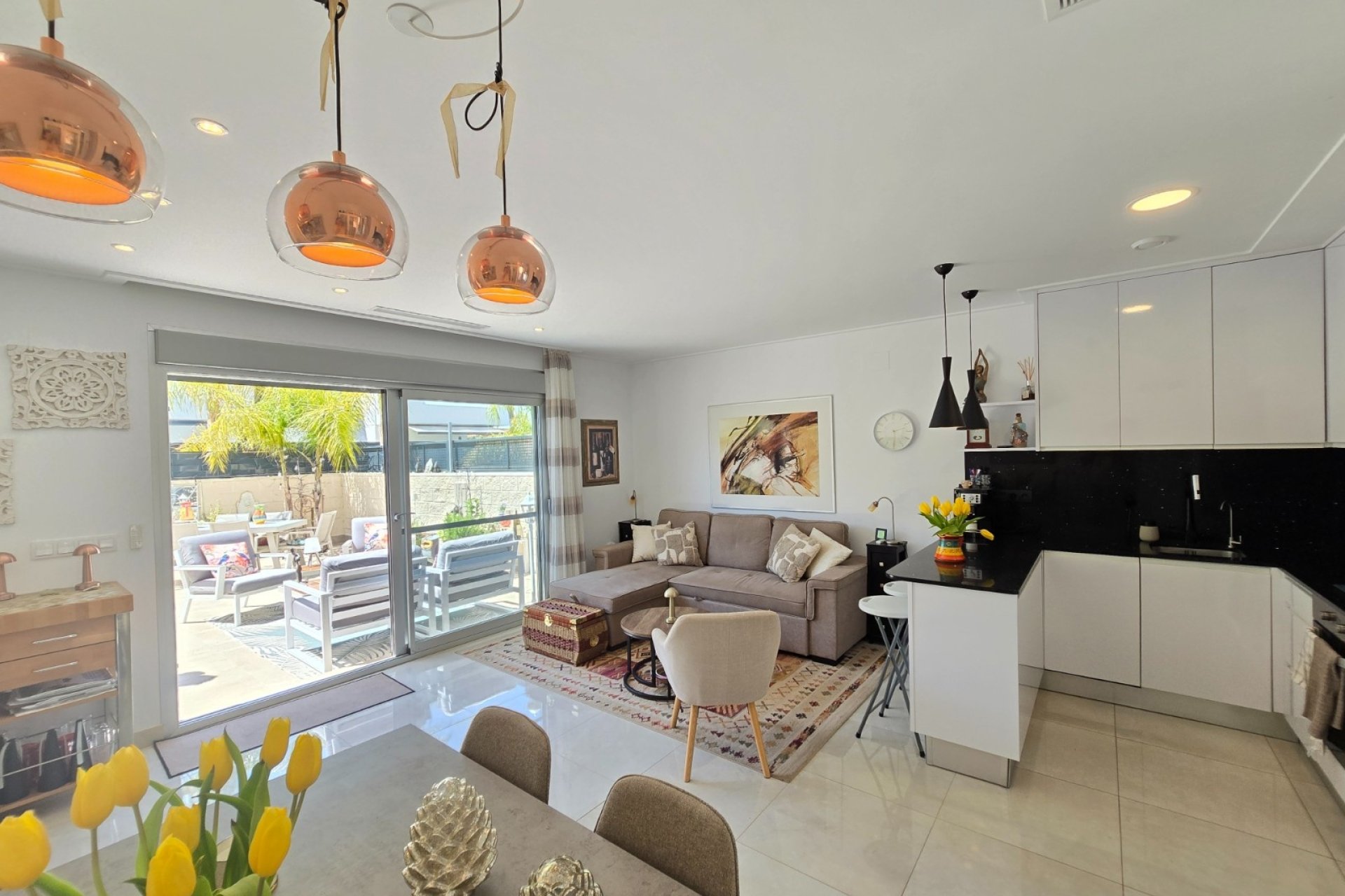 Reventa - Townhouse * -
Ciudad Quesada * - Doña Pepa *