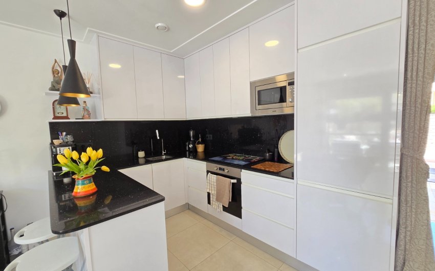 Reventa - Townhouse * -
Ciudad Quesada * - Doña Pepa *