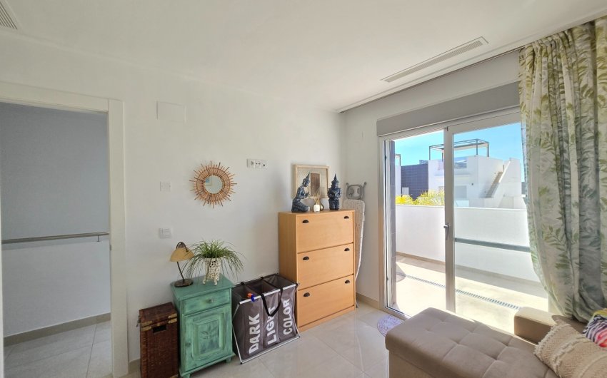 Reventa - Townhouse * -
Ciudad Quesada * - Doña Pepa *